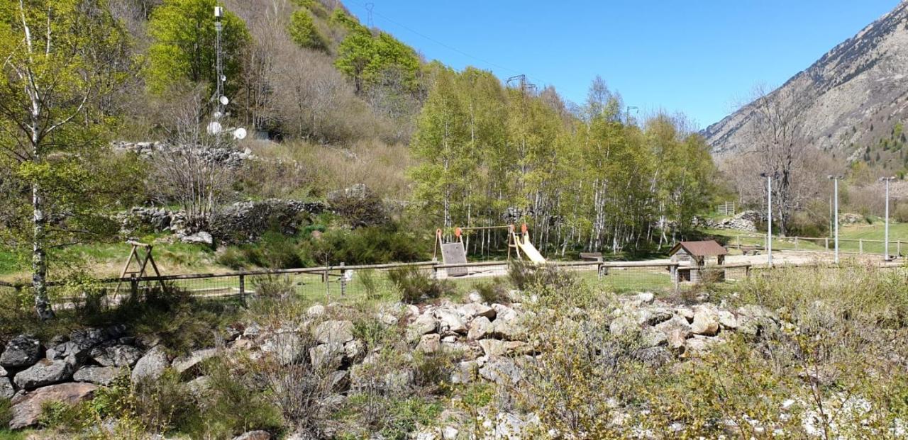 Chalet 6A Dans Les Pyrenees Proche D'Andorre LʼHospitalet-près-lʼAndorre Exterior foto